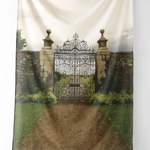 ISO Plum Bow UO Gates Tapestry